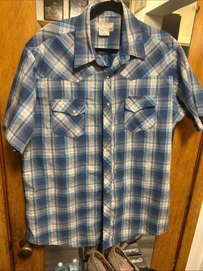 Vintage Wrangler Blue and White Plaid Short-Sleeve Western Shirt